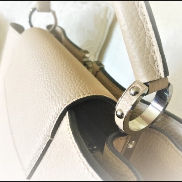 Sold locally - AUTHENTIC NEW Louis Vuitton - Picture 4 of 8